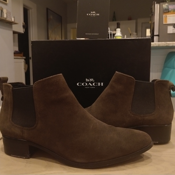 LNIB COACH🤎Suffolk Chelsea Boots-Q8709 - Picture 2 of 14